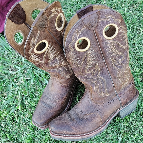 Ariat Tan Leather Boots
